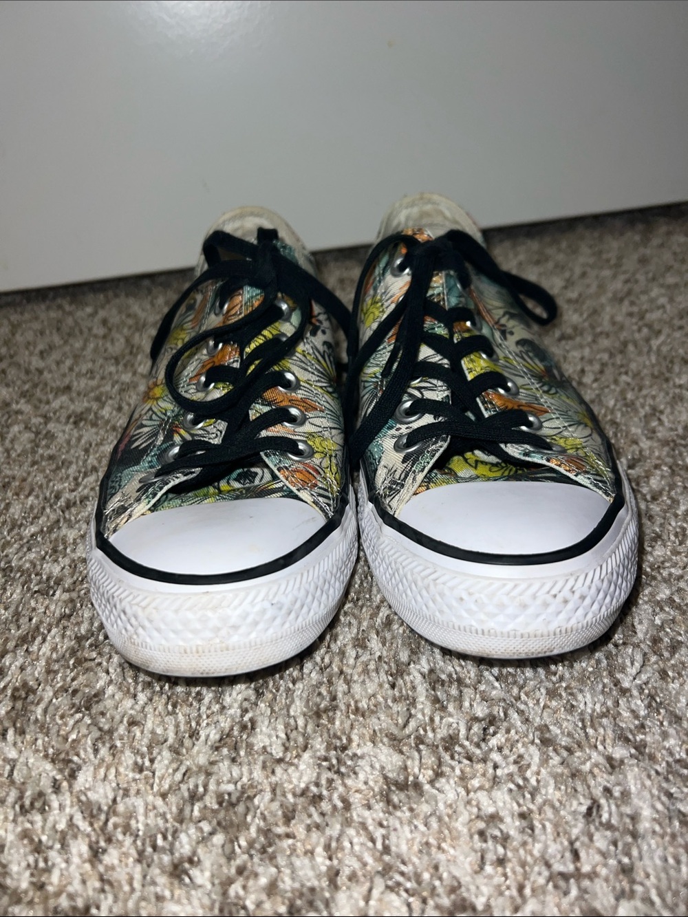 CONVERSE Floral Pop Art Low-Top Canvas Sneakers with Black laces Sz. 8 - Picture 2 of 14